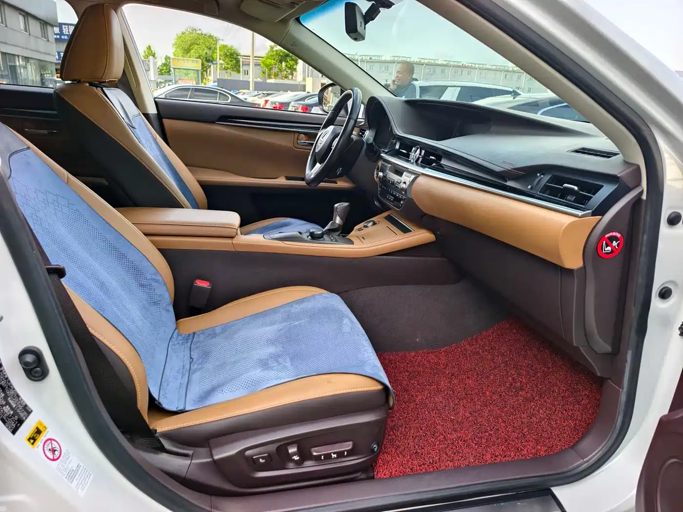 Lexus ES 2015 200 Elite Edition фото 14