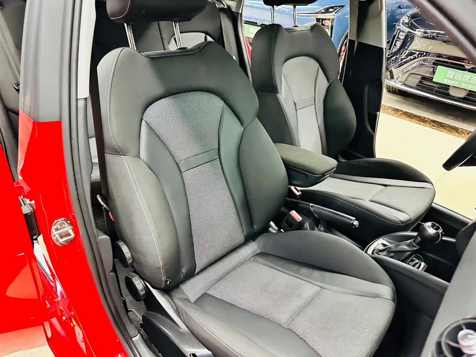 Фото 29 - Audi A1