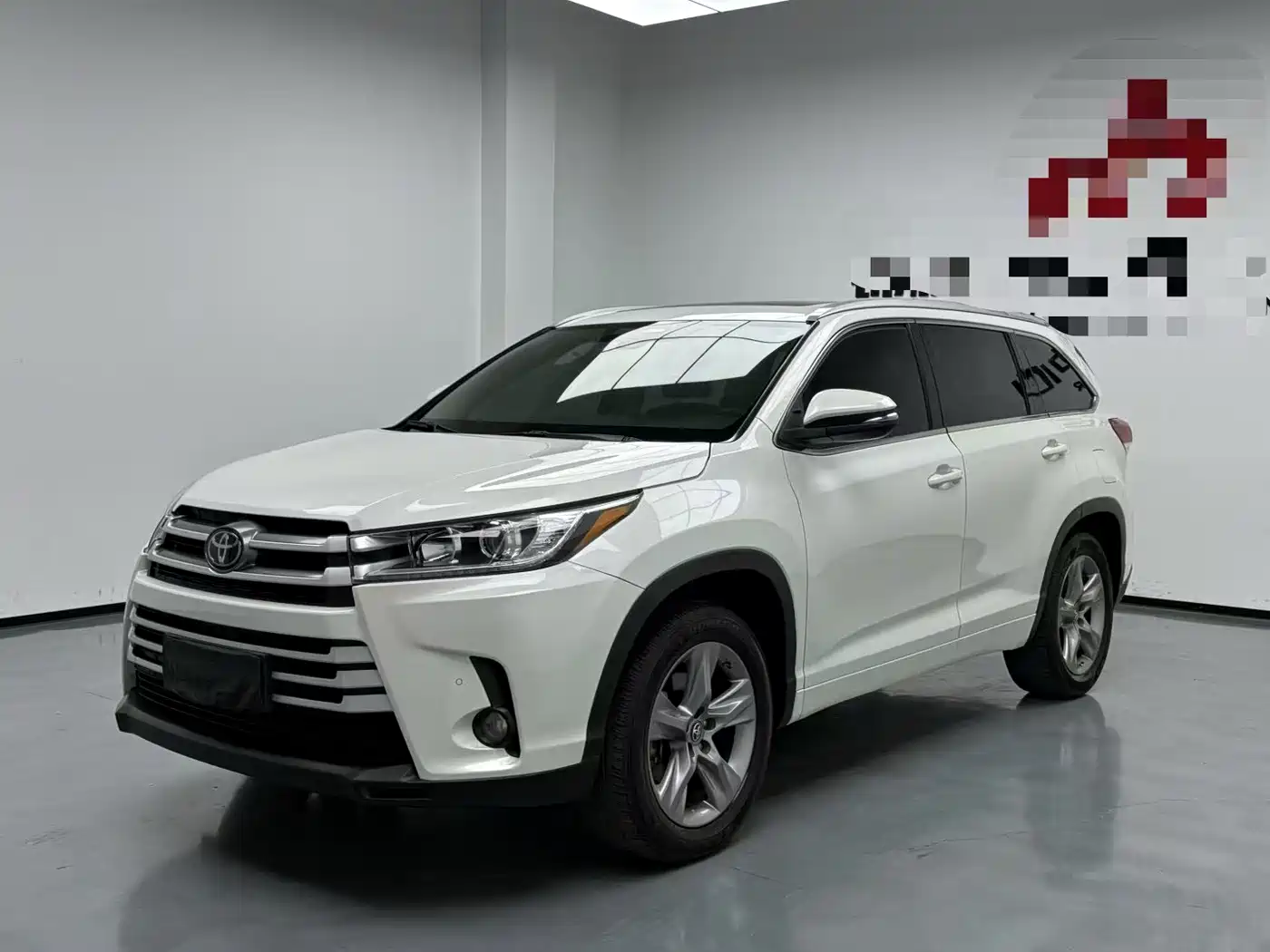 TOYOTA HIGHLANDER