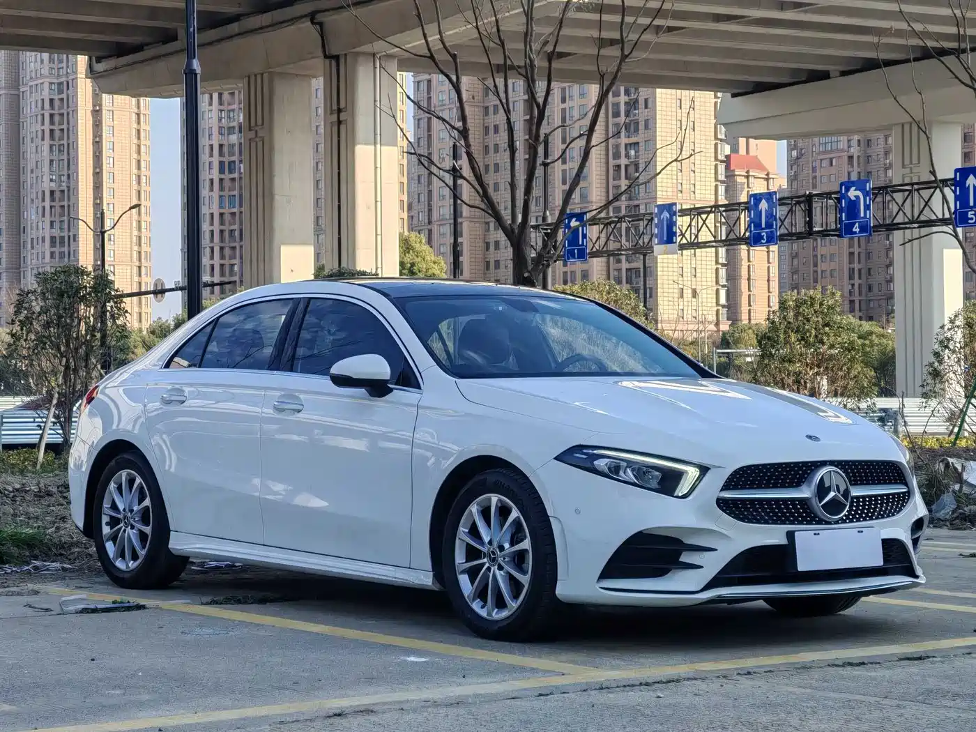Mercedes-Benz A-Class 2021 A 200 L Sport Sedan Dynamic Type фото 3