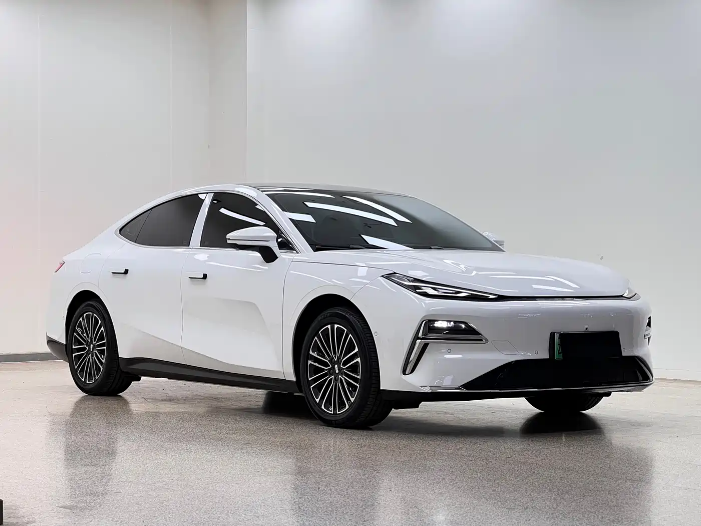 GEELY GALAXY GALAXY SPARKLE 8