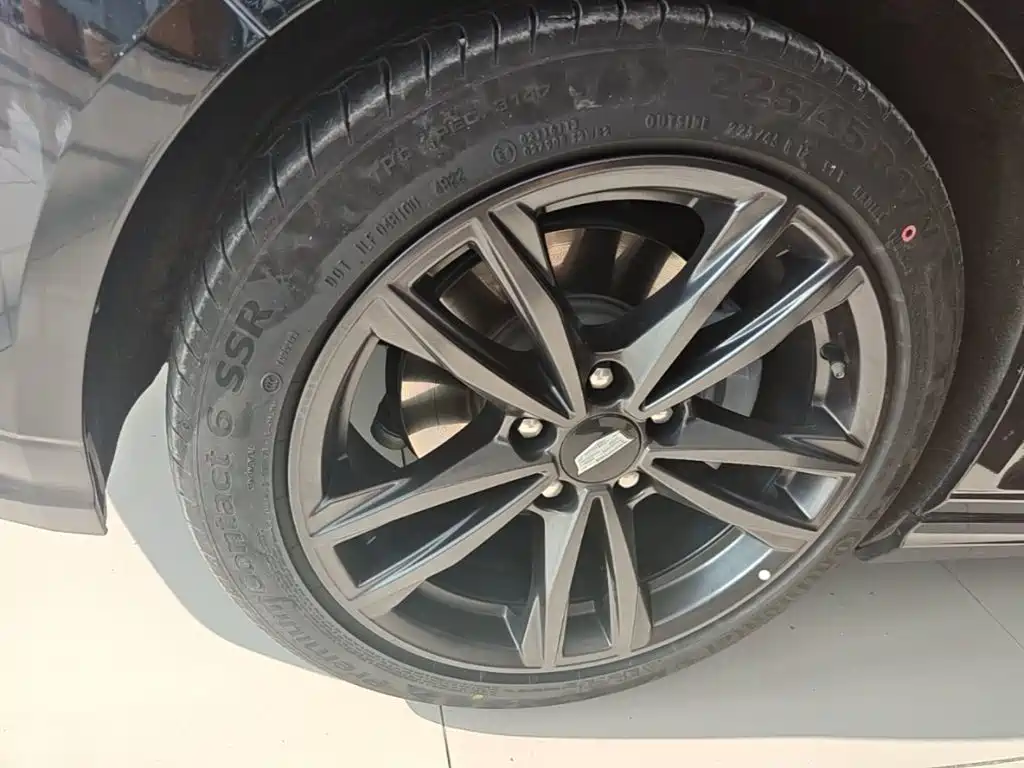 Cadillac CT4 2023 2023 28T Luxury Model