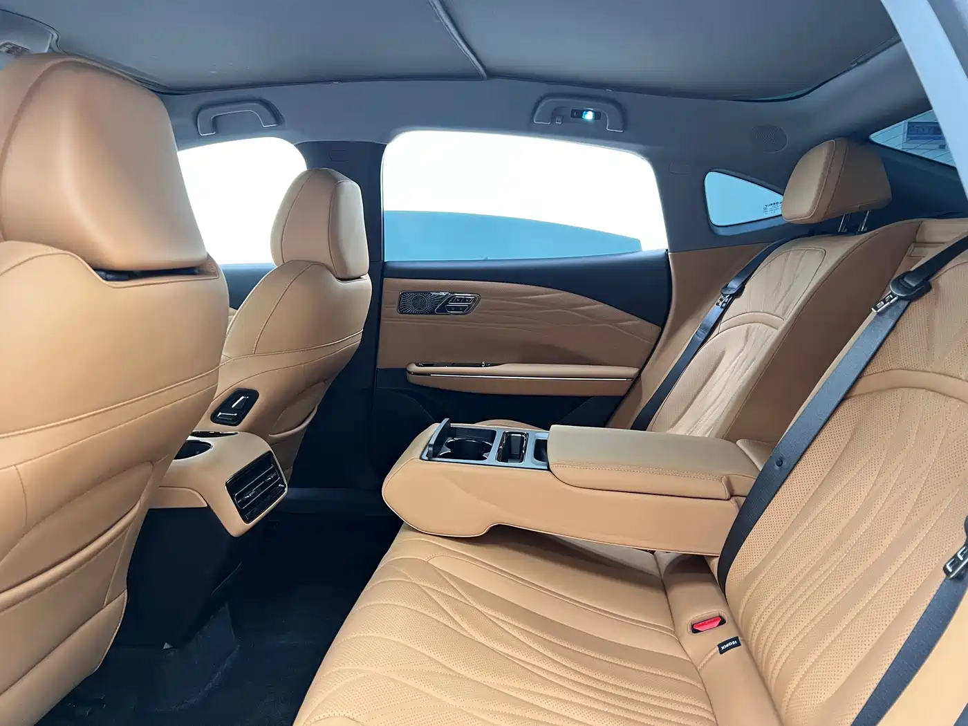 GEELY GALAXY GALAXY SPARKLE 8