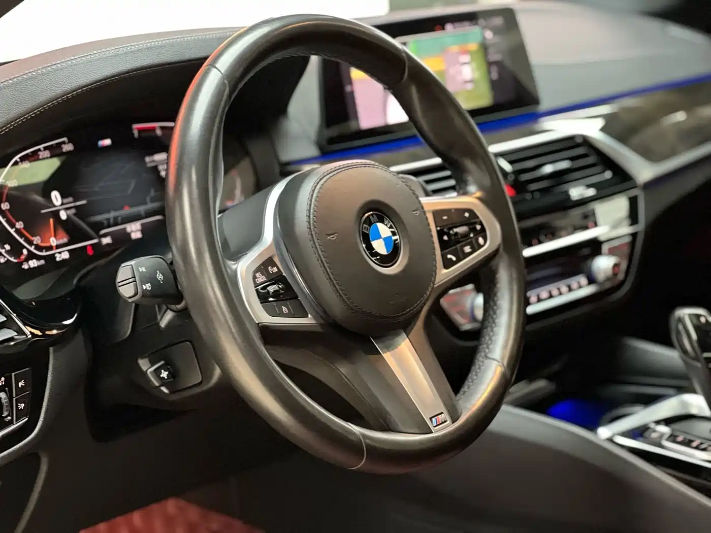 BMW 5 Series 2020 530Li Exclusive M Sport Package фото 7