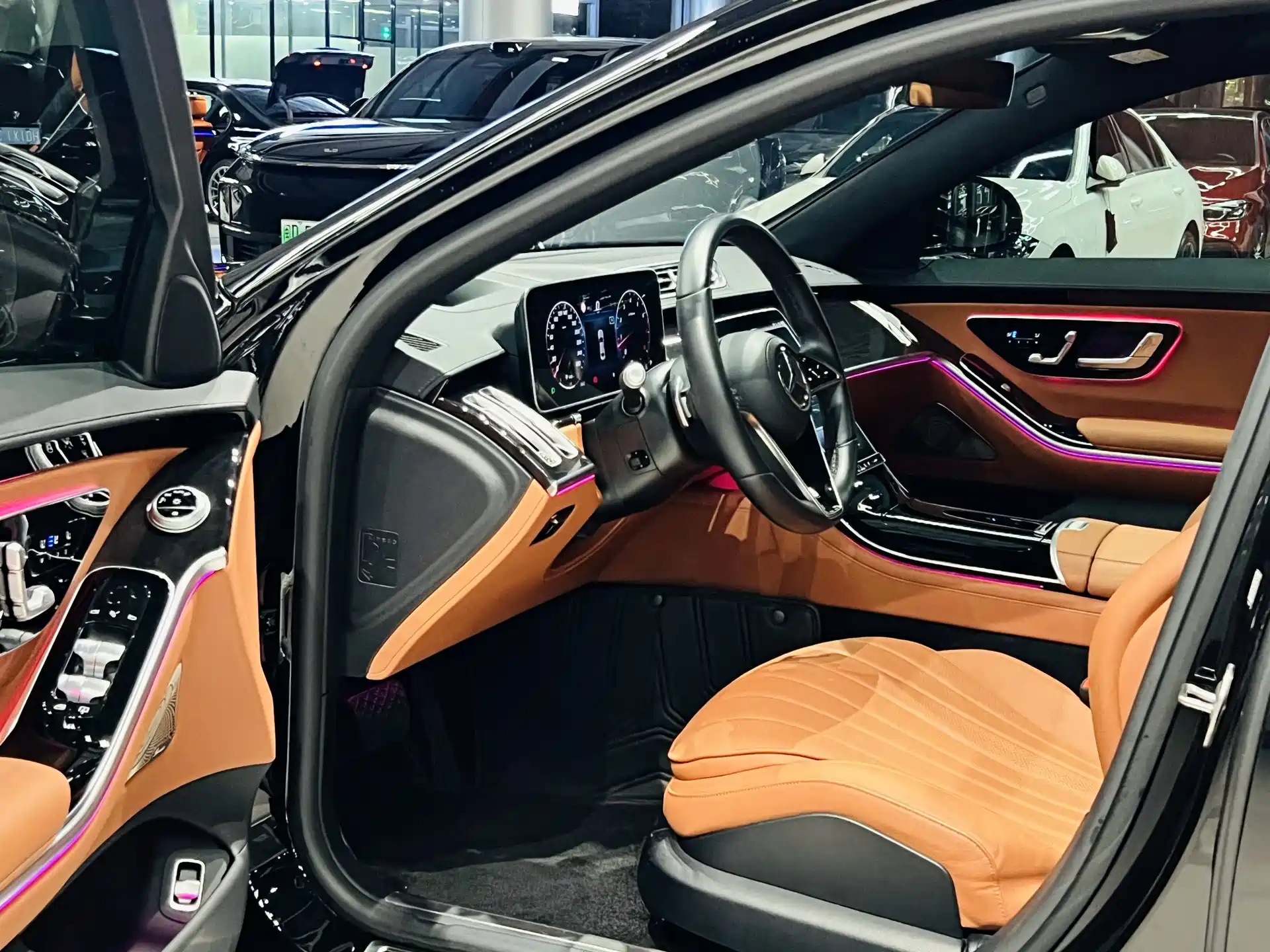 Photo 4 - Mercedes-Benz S-Class