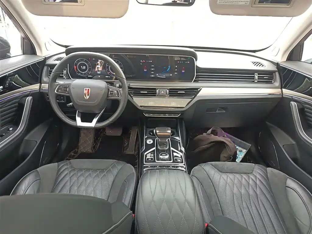 Hongqi HS5 2022 Facelift 2.0T Smart Flag Enjoyment Edition фото 8
