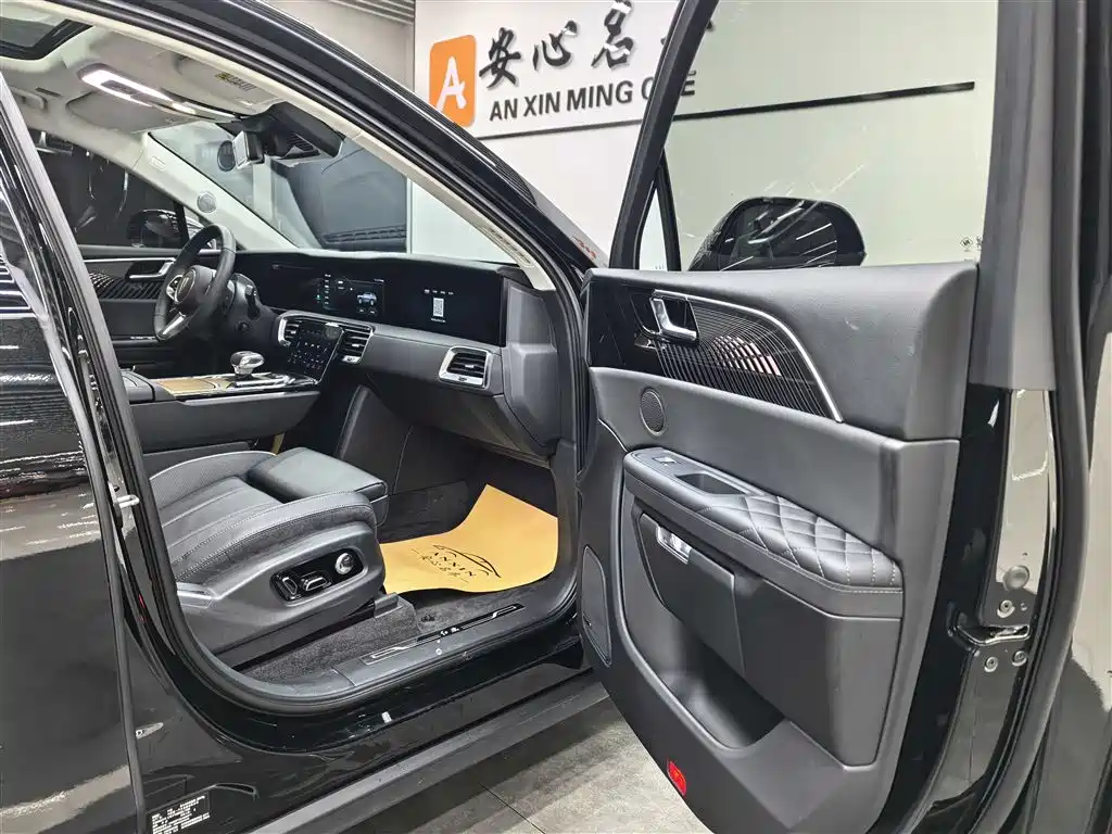 Hongqi E-HS9 2022 660km Qi Chang Edition (6-seater) фото 20