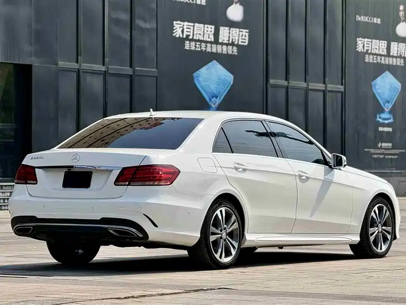 Mercedes-Benz E-Class 2015 E 260 L Sport фото 3