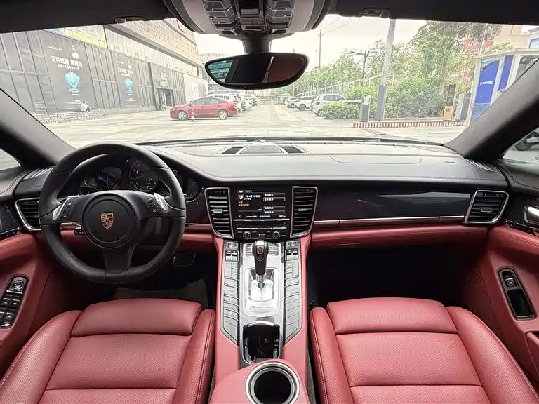 Porsche Panamera 2014 Panamera 3.0T фото 15