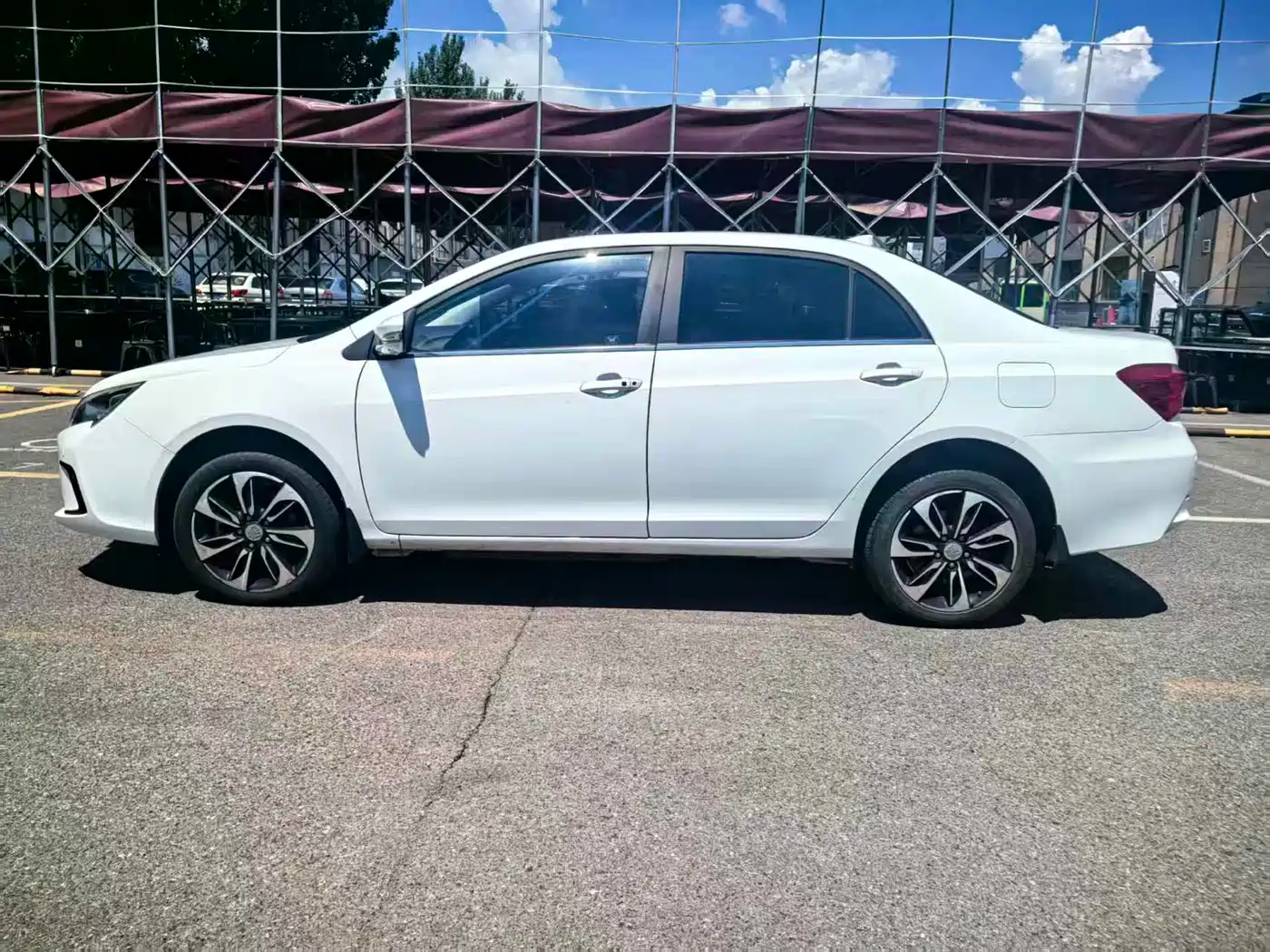 Фото 6 - BYD Qin New Energy