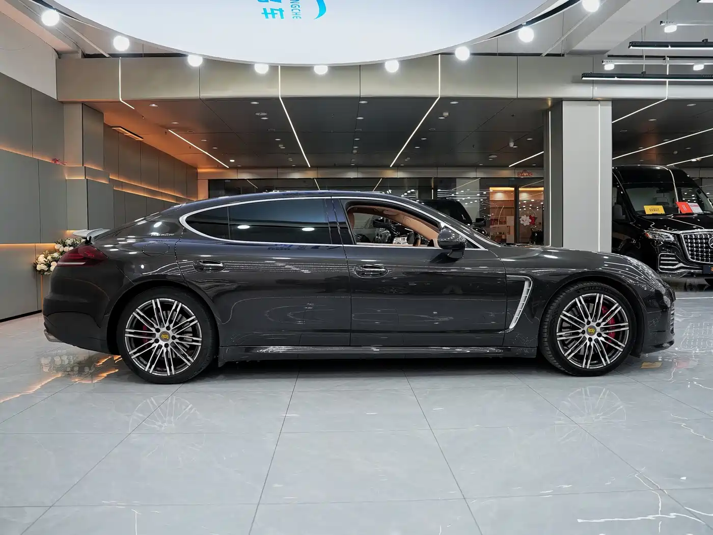 Porsche Panamera 2014 Panamera Turbo Executive 4.8T фото 8