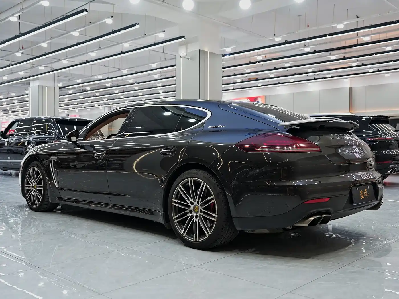 Porsche Panamera 2014 Panamera Turbo Executive 4.8T фото 10