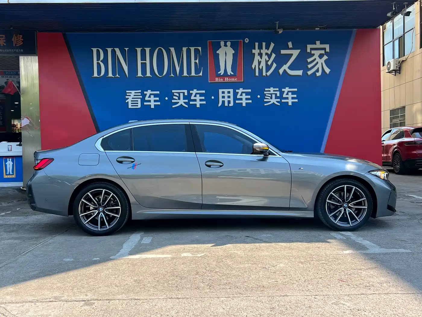 BMW 3-SERIES