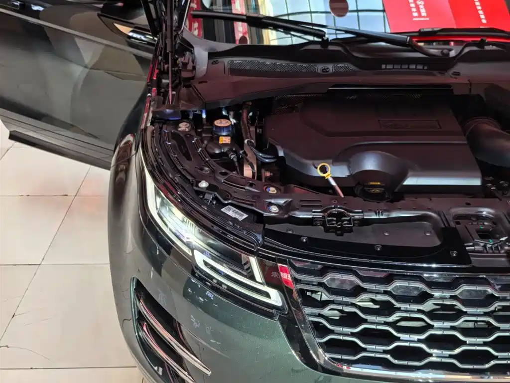 Land Rover Range Rover Evoque 2021 Range Rover Evoque L 249PS R-Dynamic First Edition Launch Edition фото 24