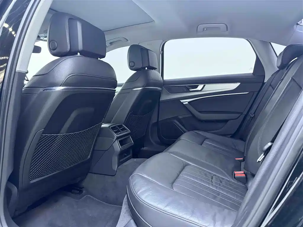 Audi A6L 2019 40 TFSI Luxury Elegance фото 19
