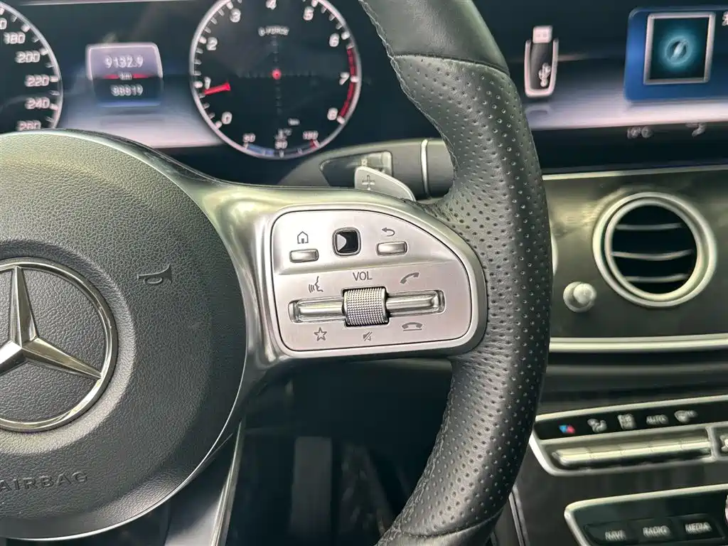 Mercedes-Benz E-Class 2019 E 300 L Sport Luxury фото 20
