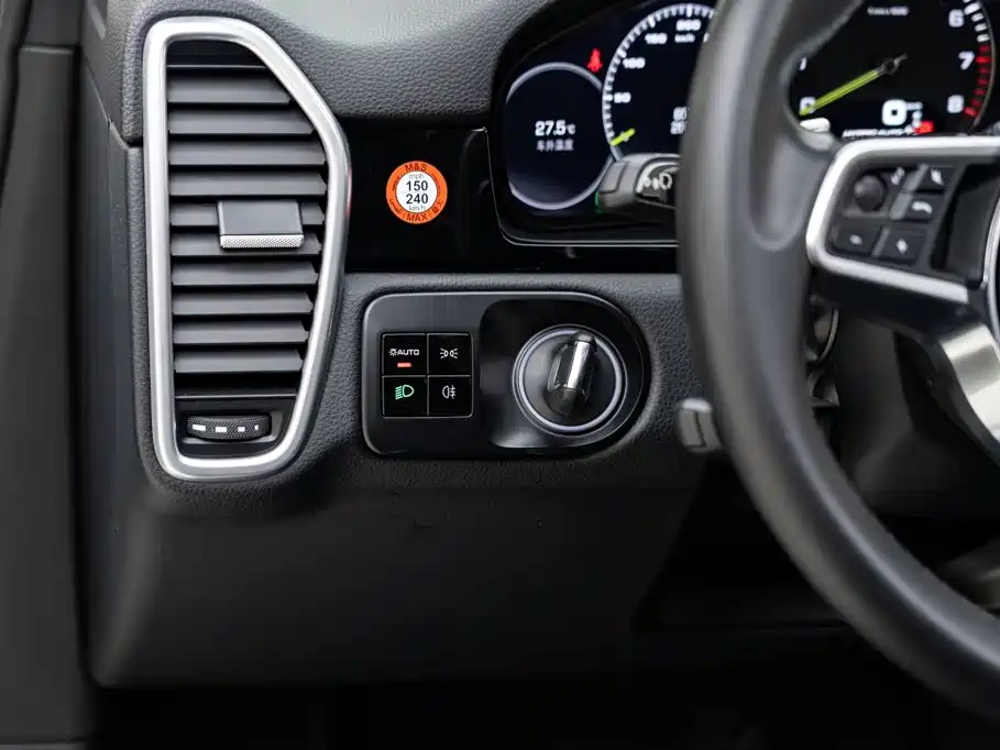 صورة 20 - Porsche Cayenne New Energy