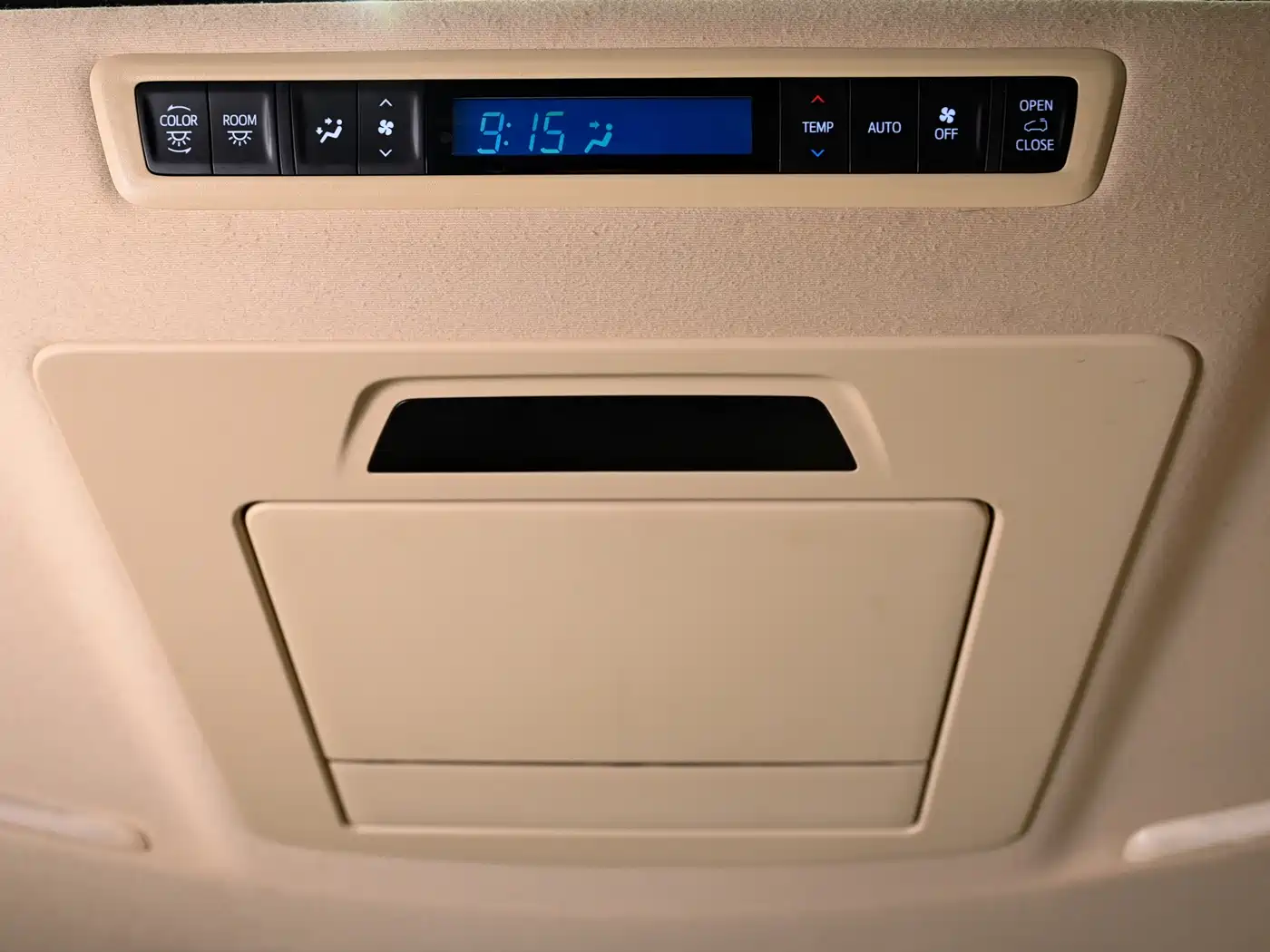 Toyota Alphard 2021 Hybrid 2.5L Premium фото 21