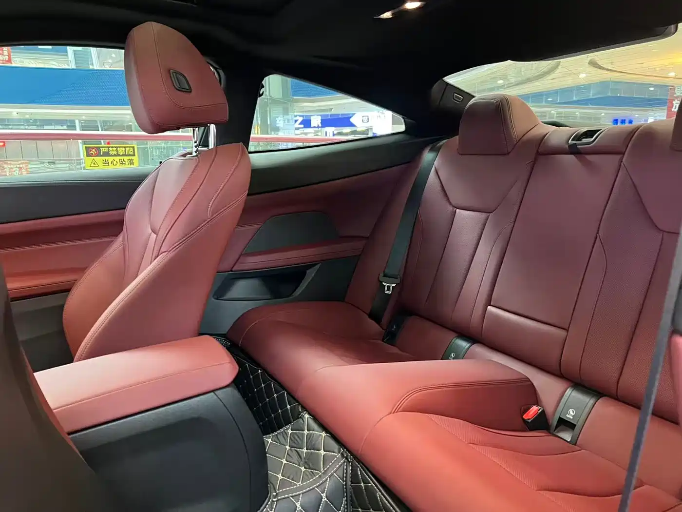 BMW 4 Series 2024 430i M Sport Shadow Edition фото 13