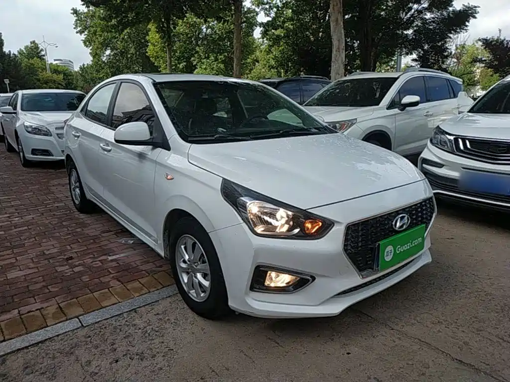 Hyundai Verna 2018 2017 1.4L Manual Color Sunroof Edition (China V)