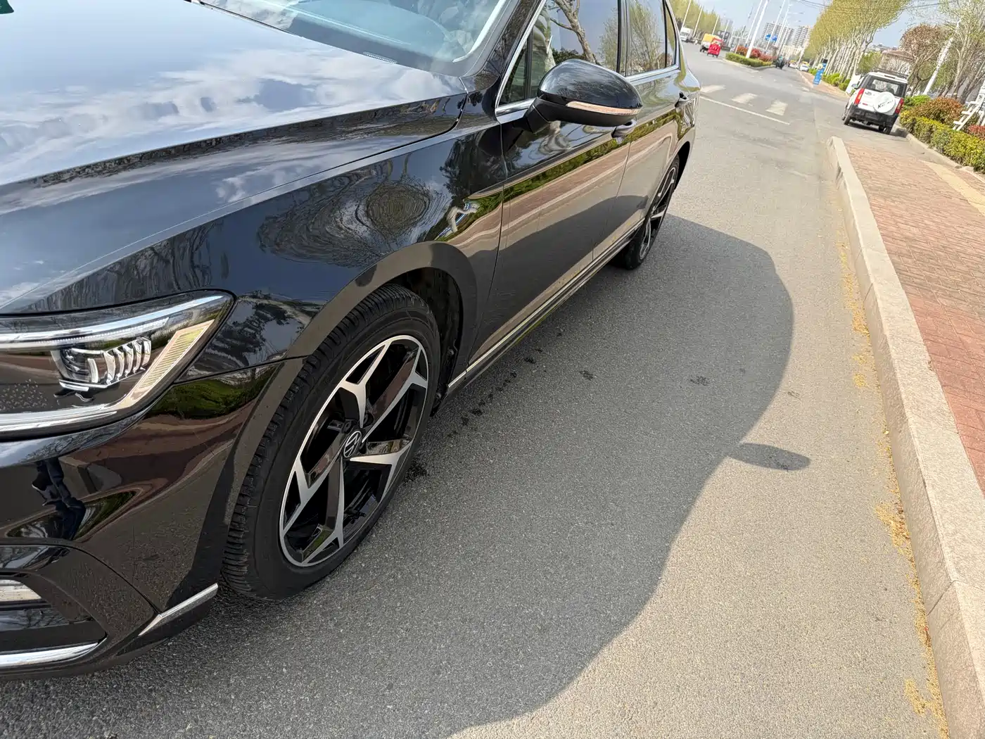 Volkswagen Magotan 2023 Model 2 Million Commemorative Edition 330TSI DSG Luxury фото 3
