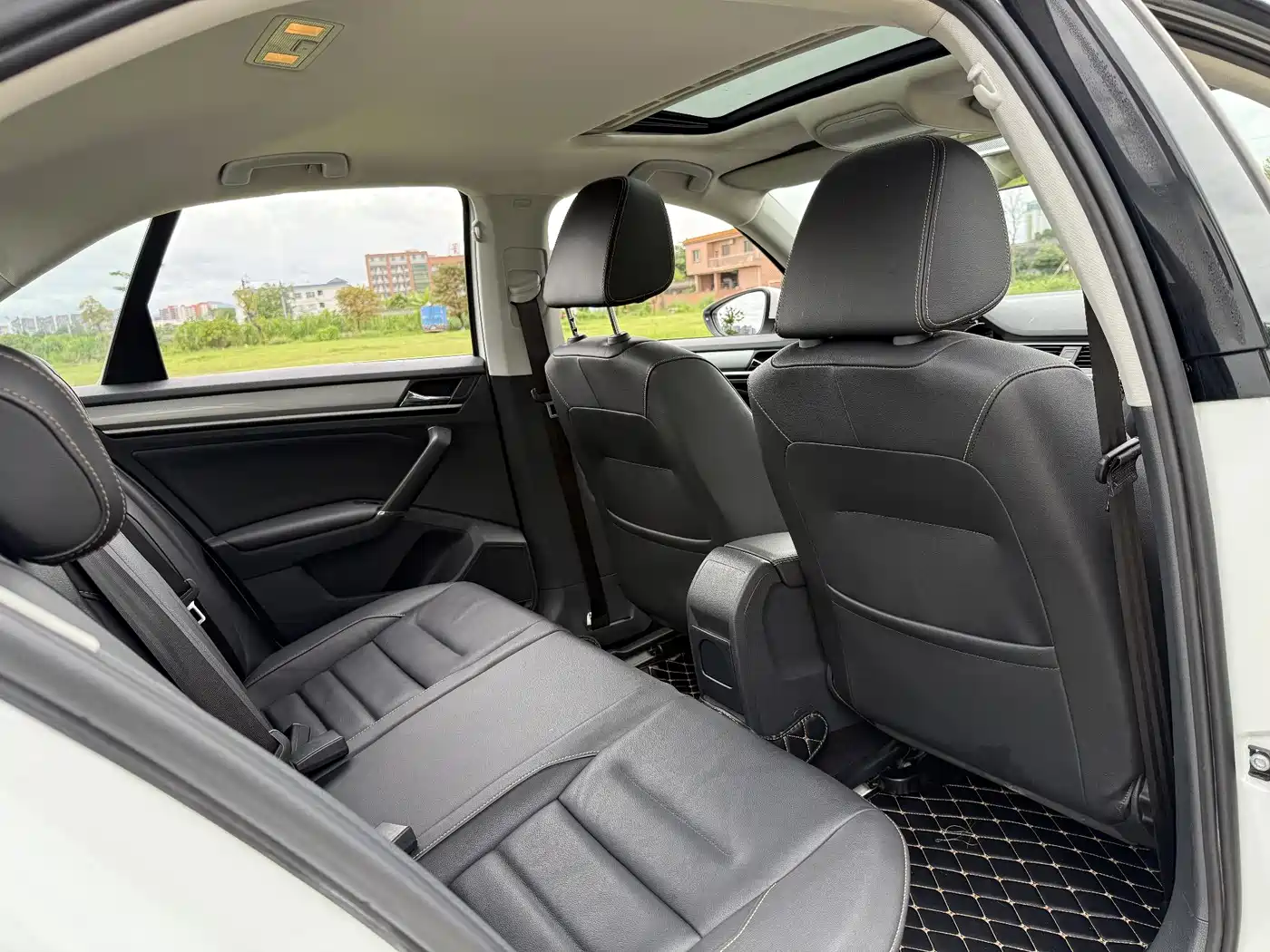Volkswagen Bora 2018 1.5L Automatic Comfort фото 14