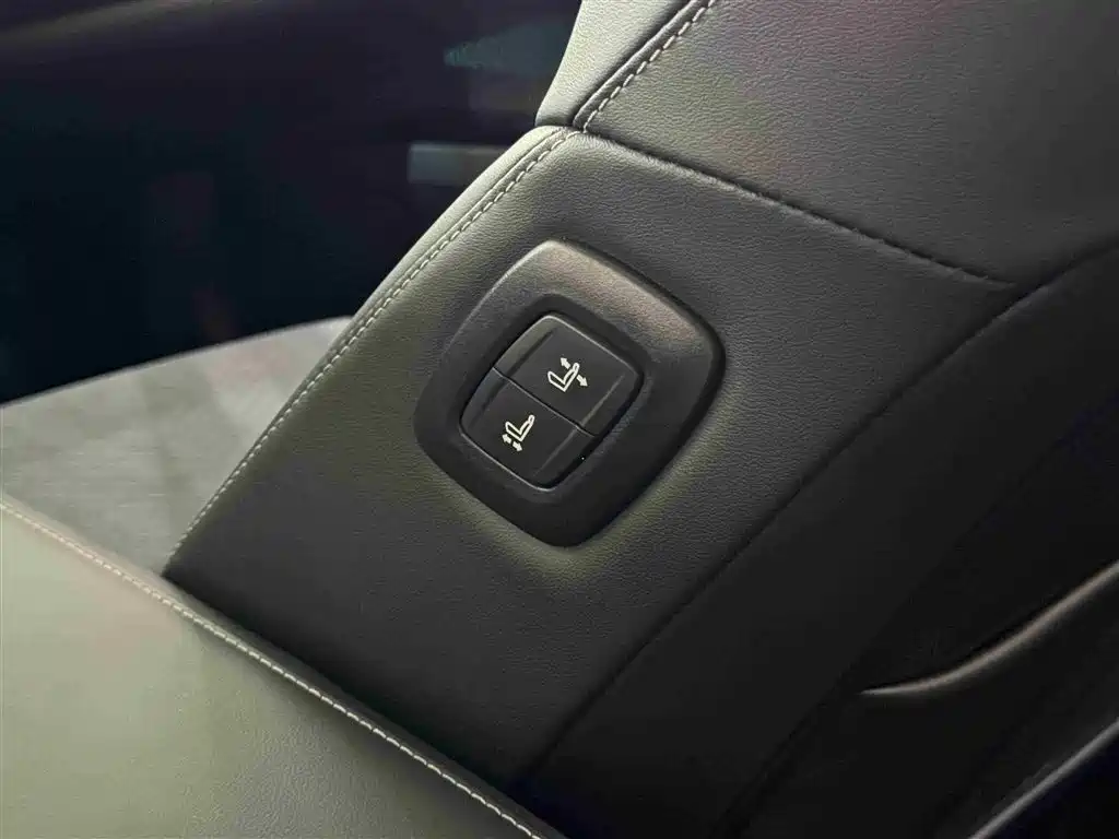 Toyota Camry 2024 Model Dual Hybrid 2.0HXS Sport Plus Edition фото 14