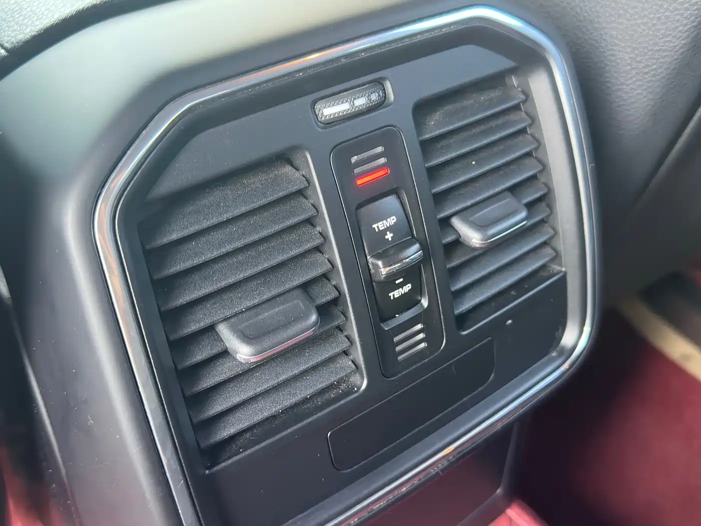 Porsche Macan 2016 Macan 2.0T фото 12