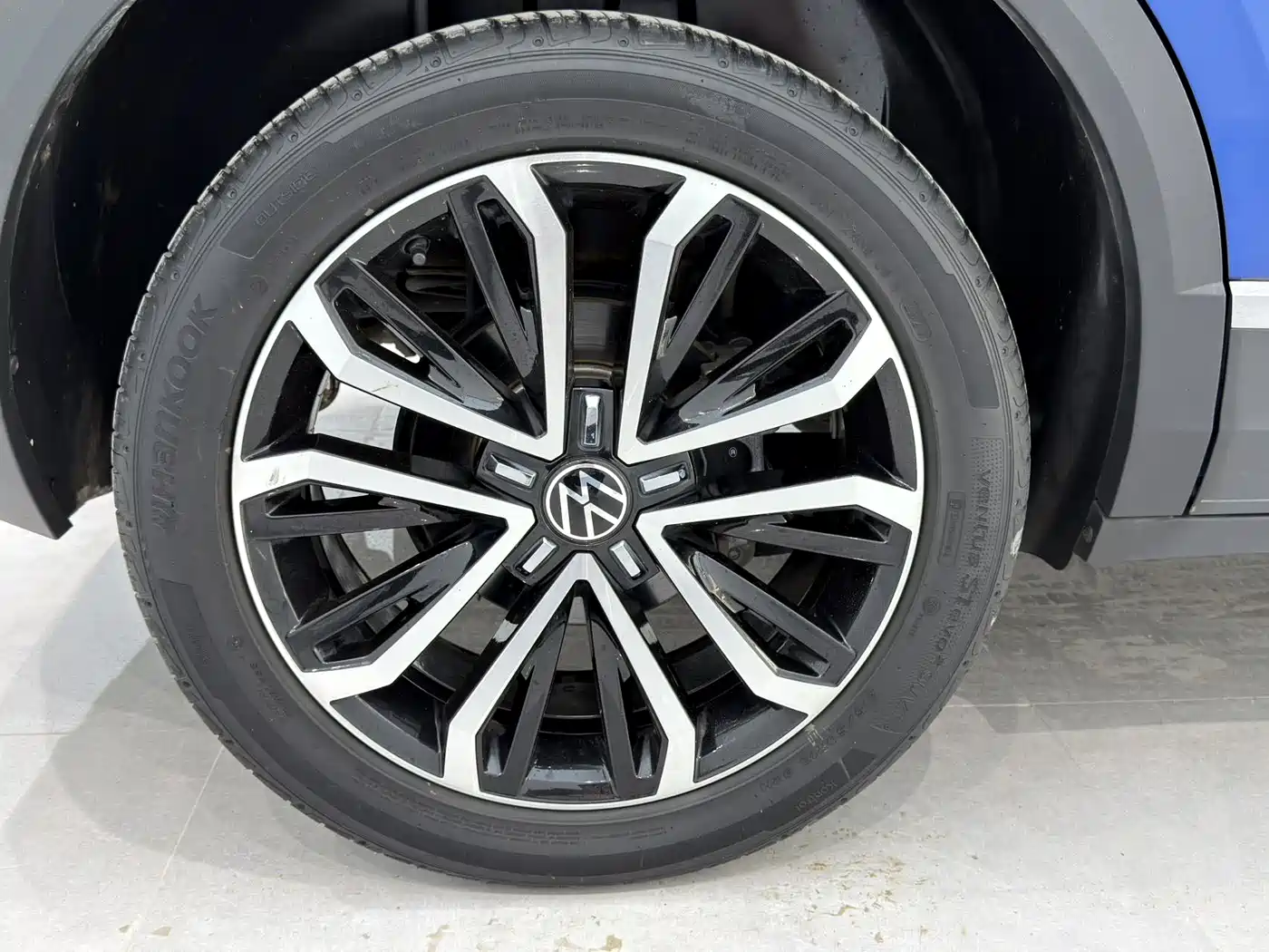 VOLKSWAGEN T ROC EXPLORING SONGS