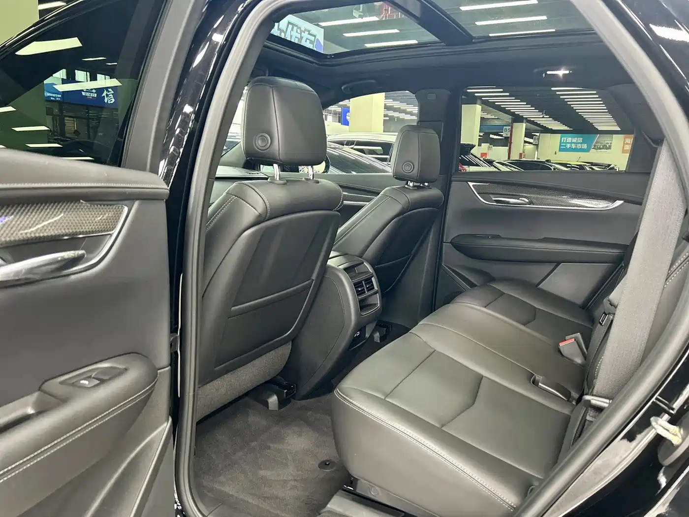 Cadillac XT5 2022 2.0T AWD Luxury (Hummingbird Edition) фото 8