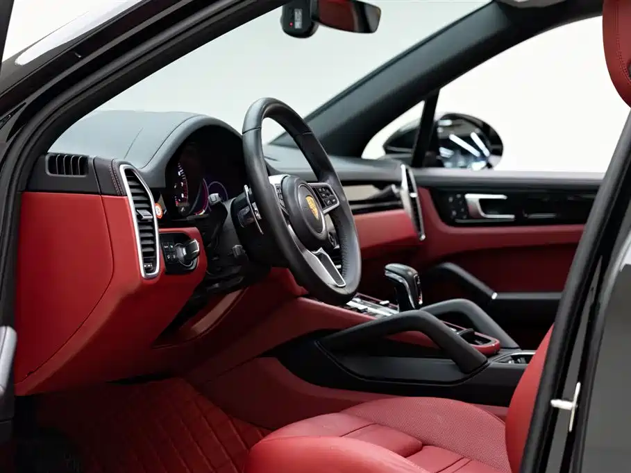 PORSCHE CAYENNE NEW ENERGY