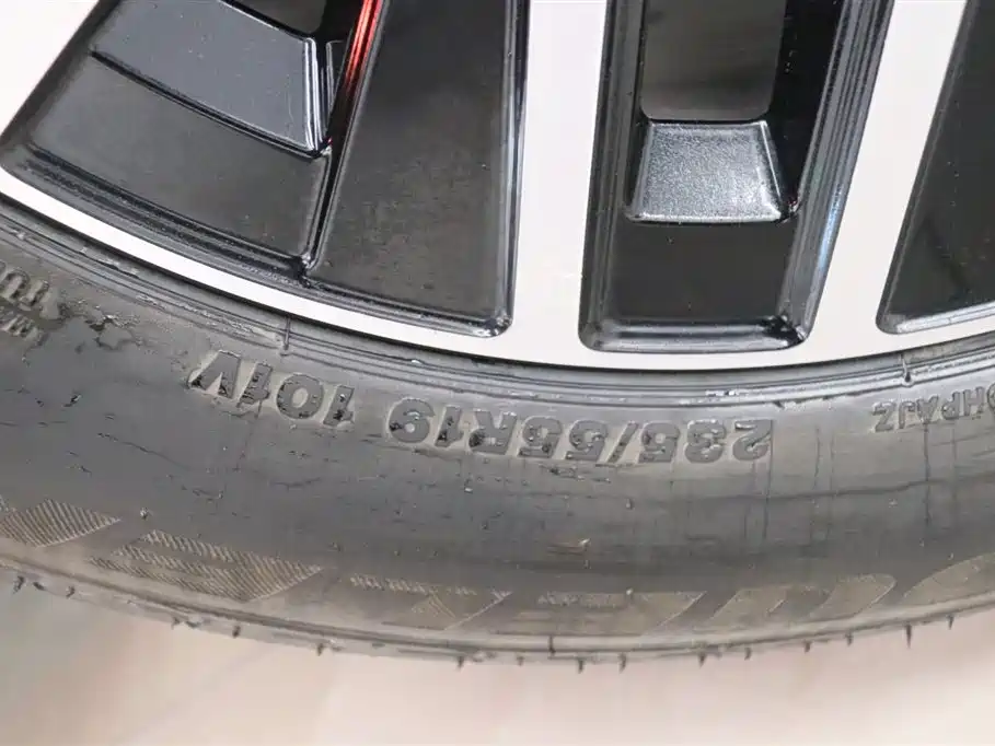 Mercedes-Benz GLC Coupe 2020 GLC 300 4MATIC Coupe SUV фото 21