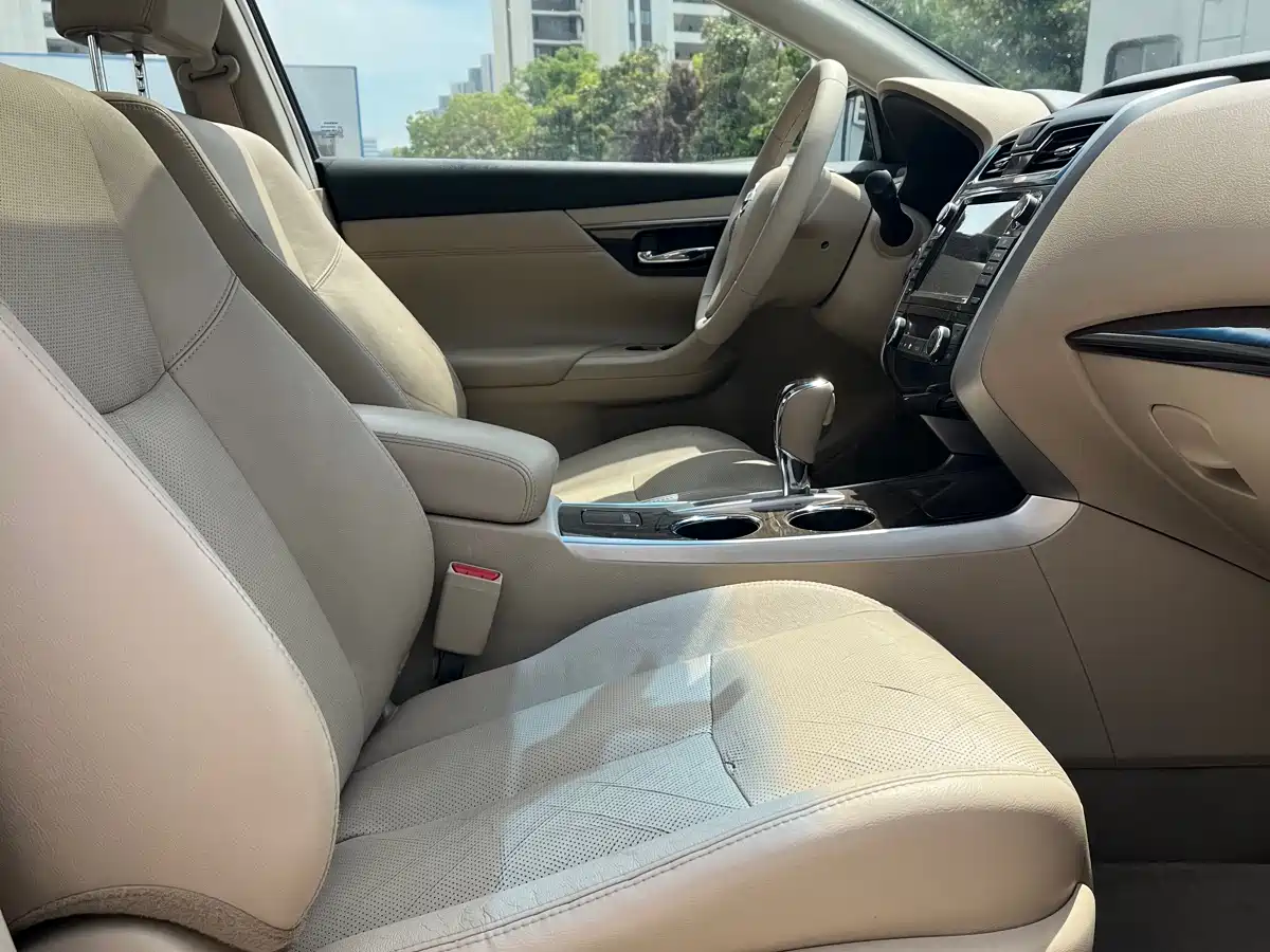 Photo 16 - Nissan Teana