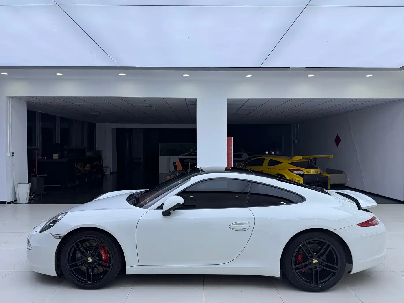 Porsche 911 2012 Carrera 3.4L фото 7