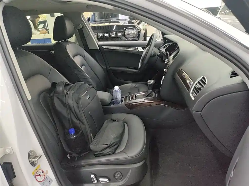 Audi A4L 2016 35 TFSI Automatic Comfort фото 25