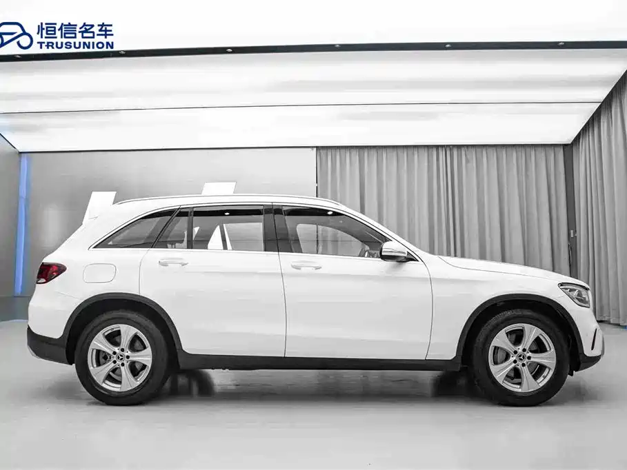 Mercedes-Benz GLC 2020 Facelift GLC 260 L 4MATIC Dynamic фото 4