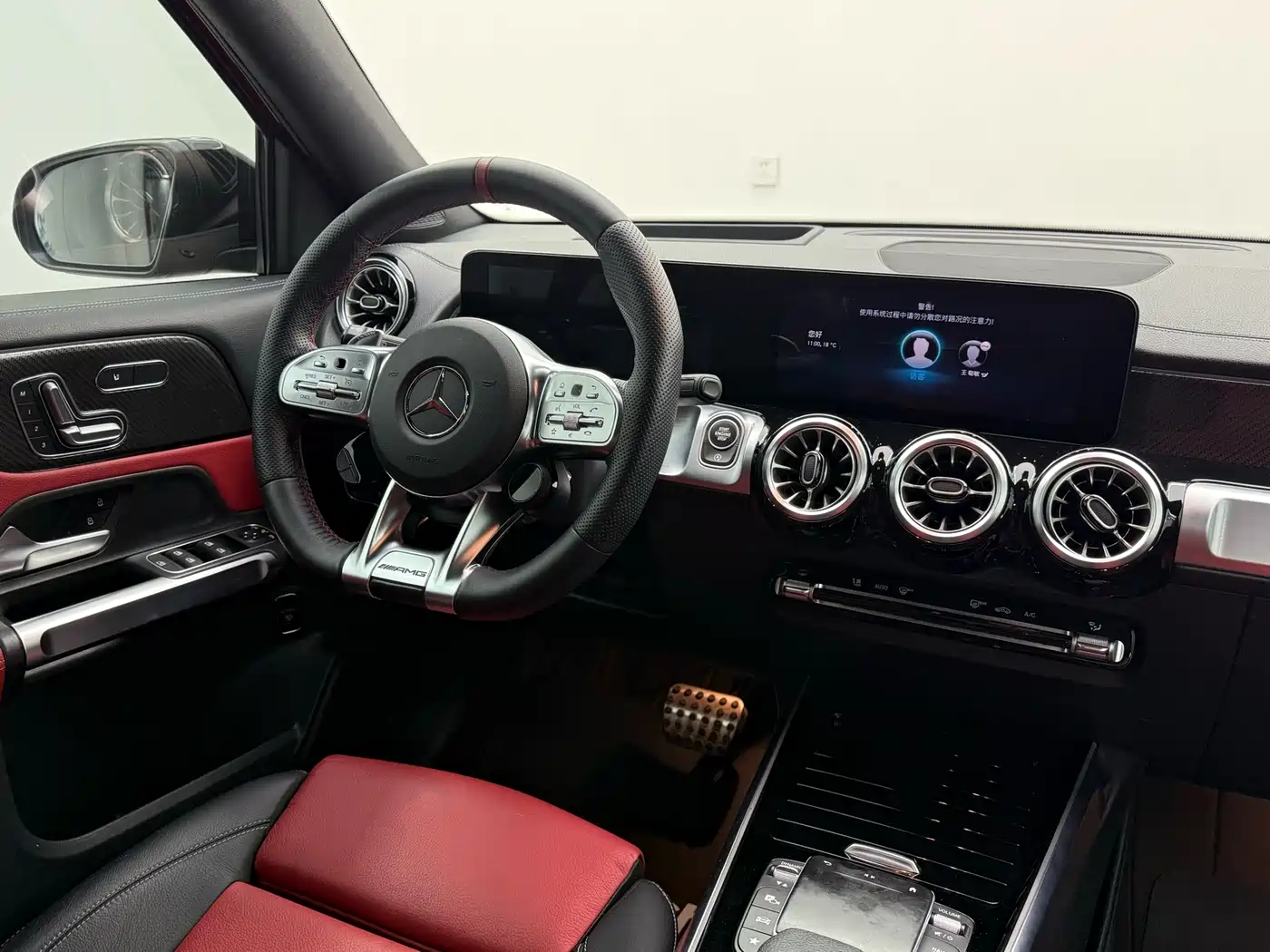 Mercedes-Benz GLB AMG 2022 AMG GLB 35 4MATIC фото 18