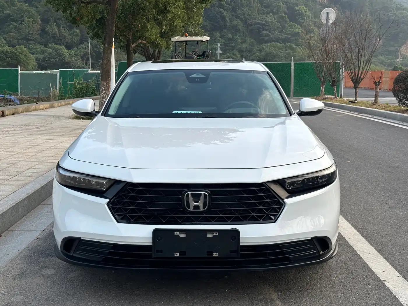 Фото 2 - Honda Accord