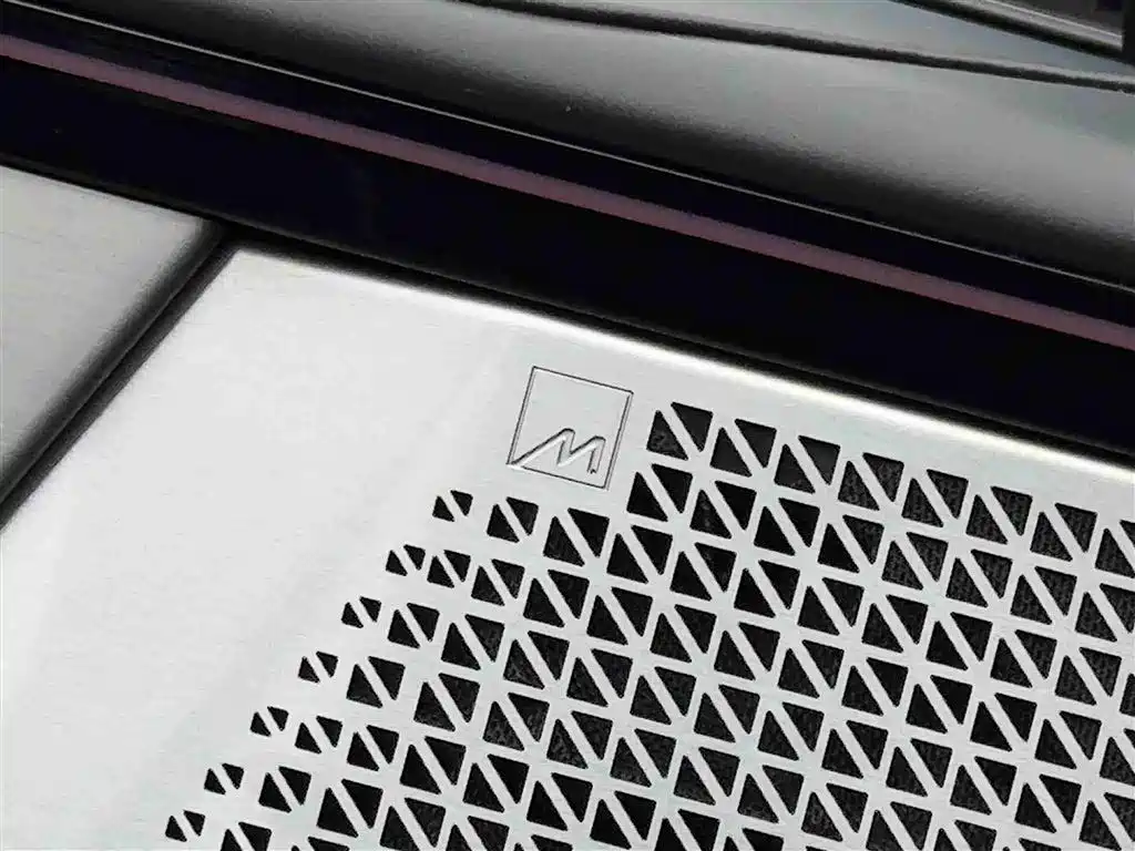 HiPhi GAO HE HIPHI Y