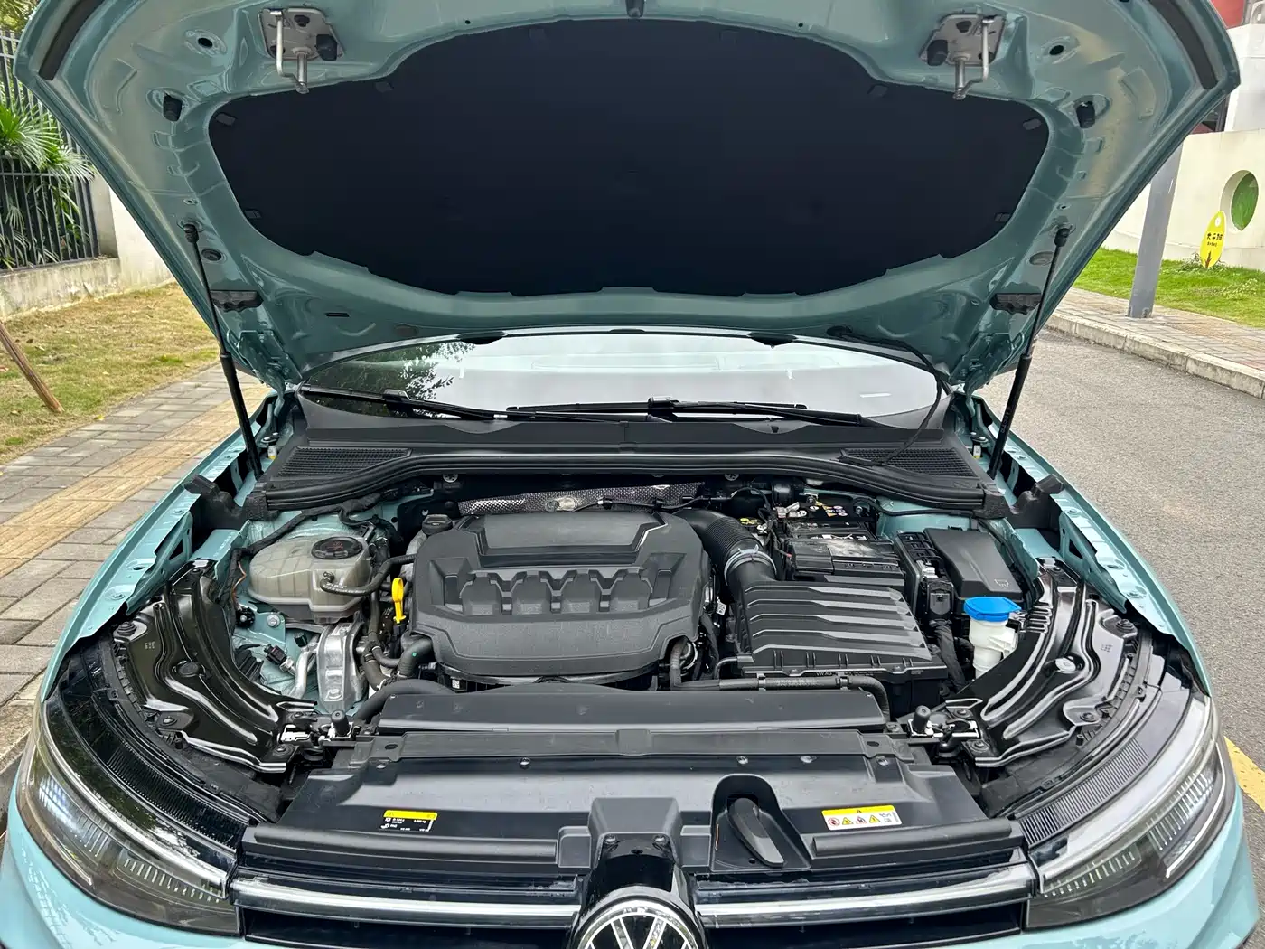 Volkswagen Passat 2025 Model Pro 380TSI Starlight Dragon Premium Edition фото 11