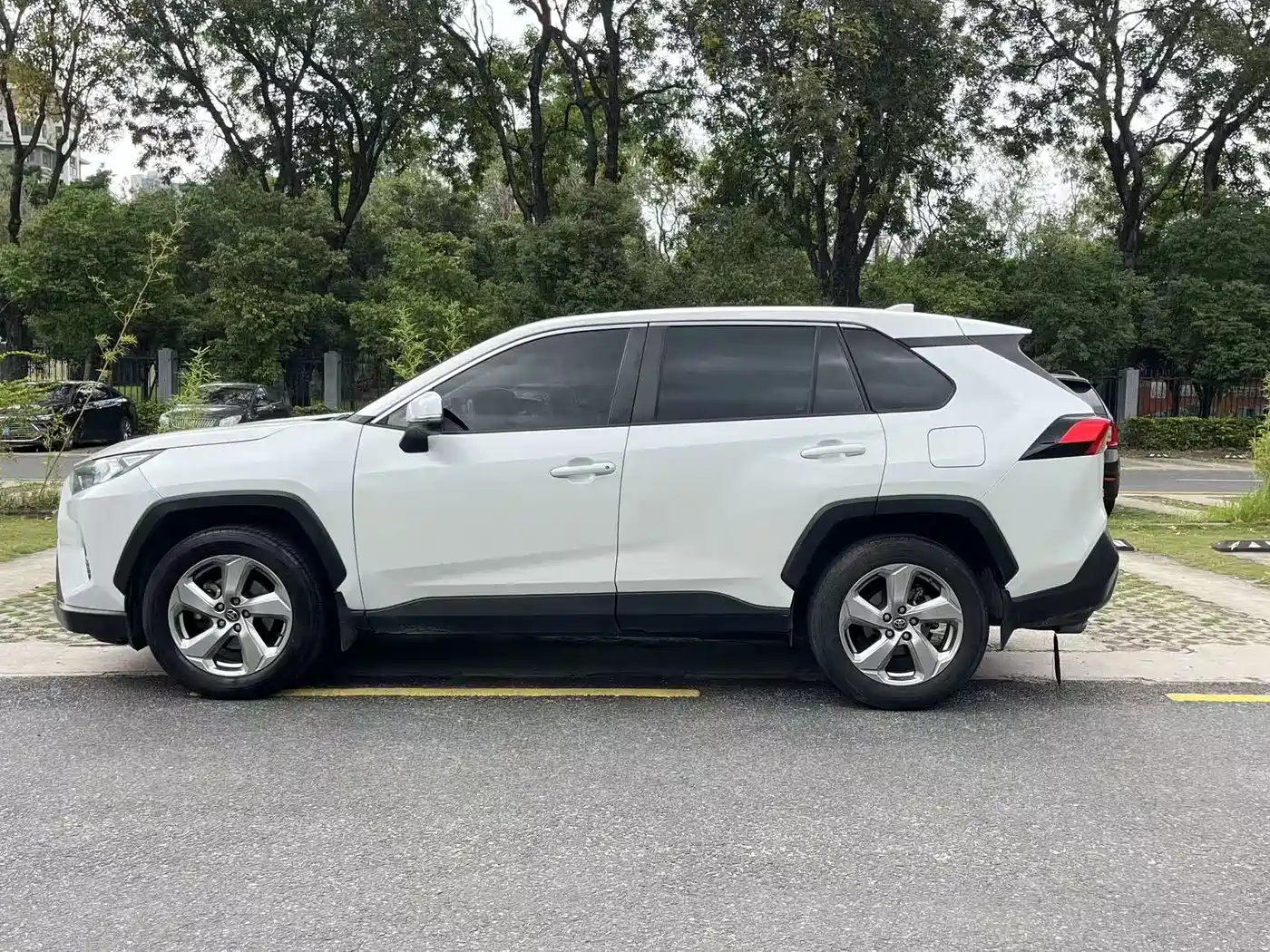 Toyota RAV4 Rongfang 2021 2.0L CVT 2WD Trend PLUS фото 16