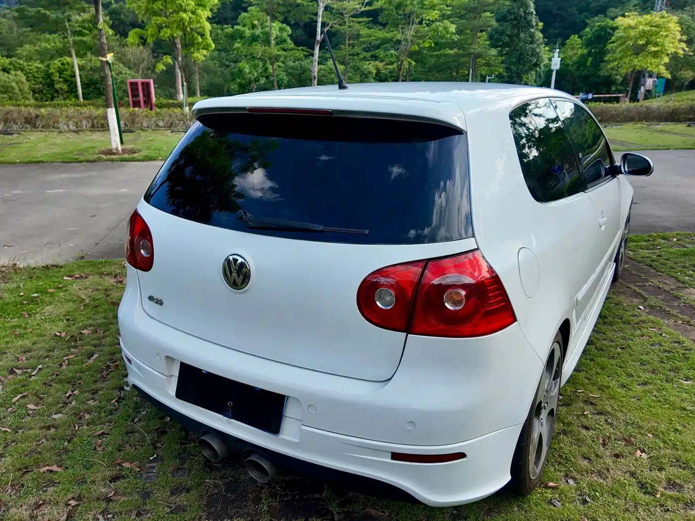 Volkswagen Golf (Import) 2006 GTI 2.0T 3-Door фото 24