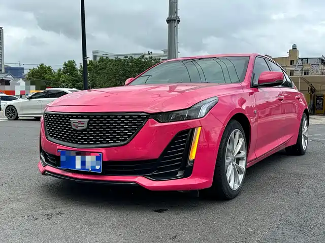 Cadillac CT5 28T, Премиум