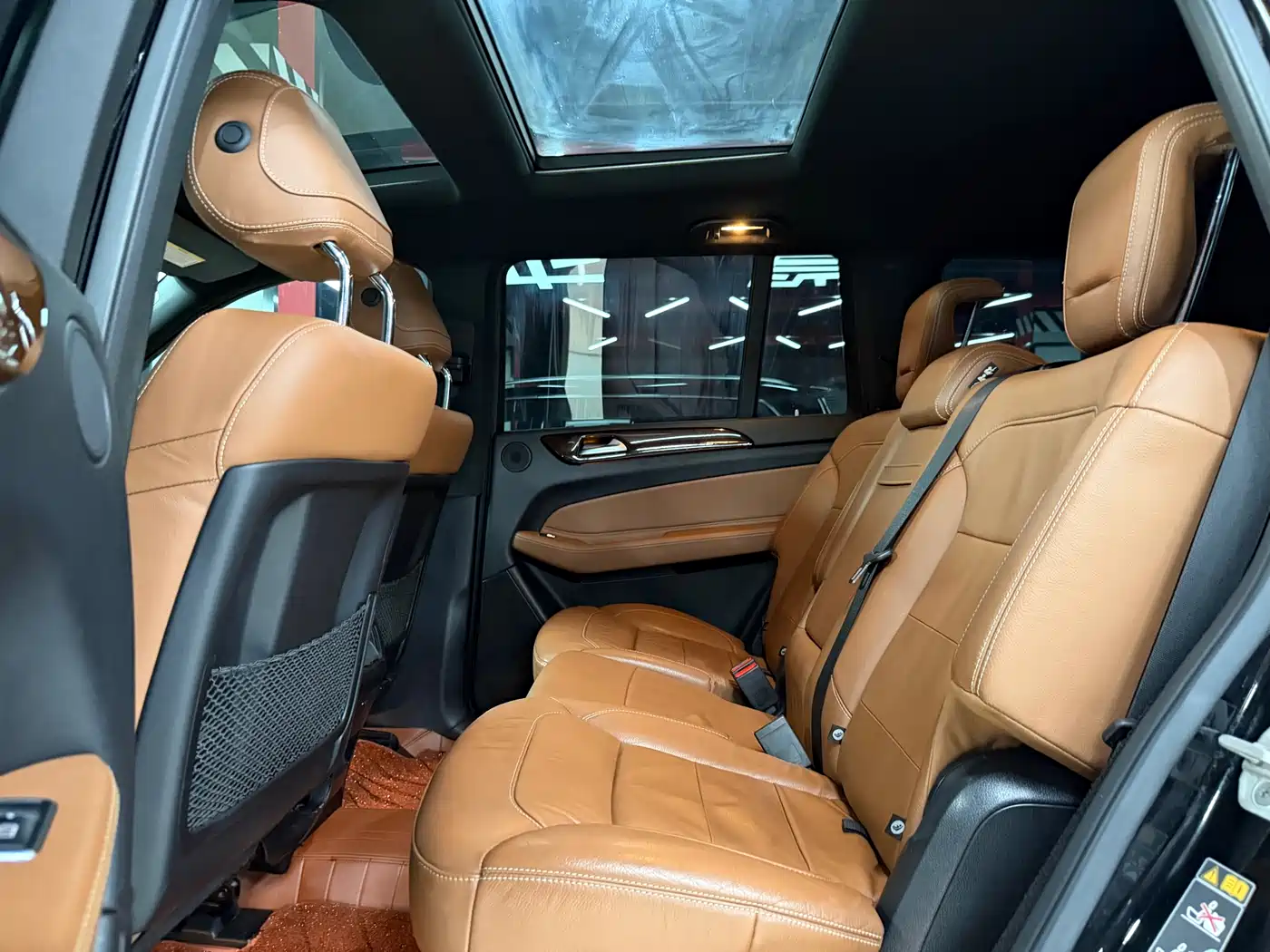 Mercedes-Benz GLS 2017 GLS 400 4MATIC Luxury фото 19