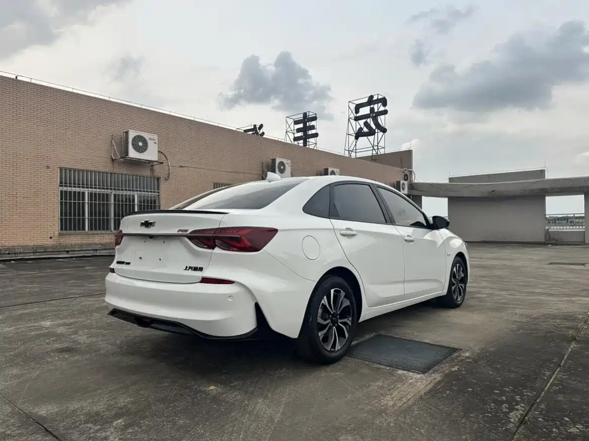 Chevrolet Monza 2019 RS 330T Auto Smooth Edition China VI фото 9
