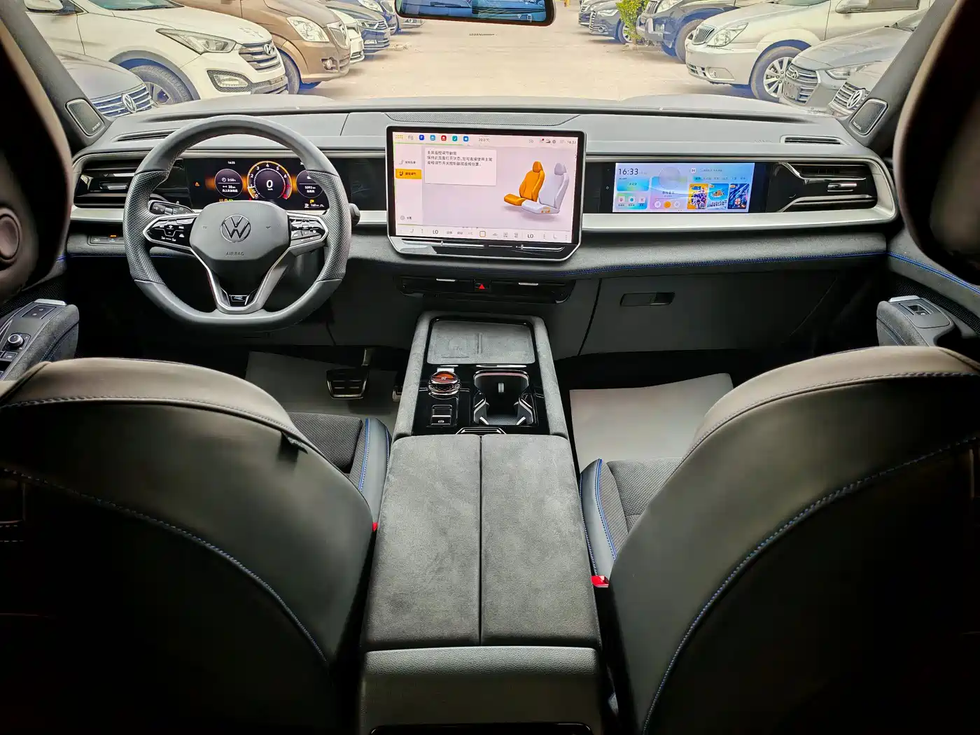 Volkswagen Teramont 2025 Teramont Pro 450TSI 4WD Summit Edition фото 17