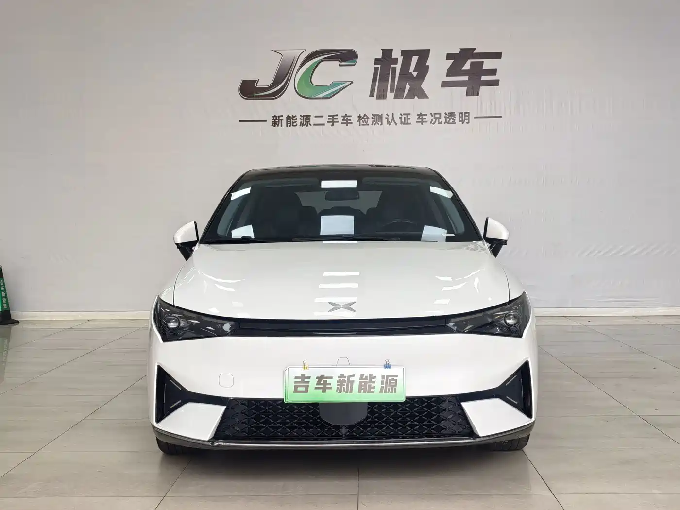 Фото 2 - XPeng P5