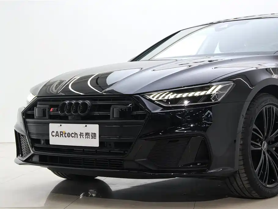 Audi A7L 2024 45 TFSI quattro Premium Luxury фото 8