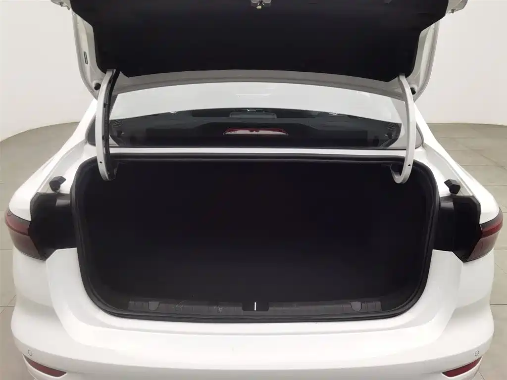 GEELY AUTOMOBILE EMGRAND