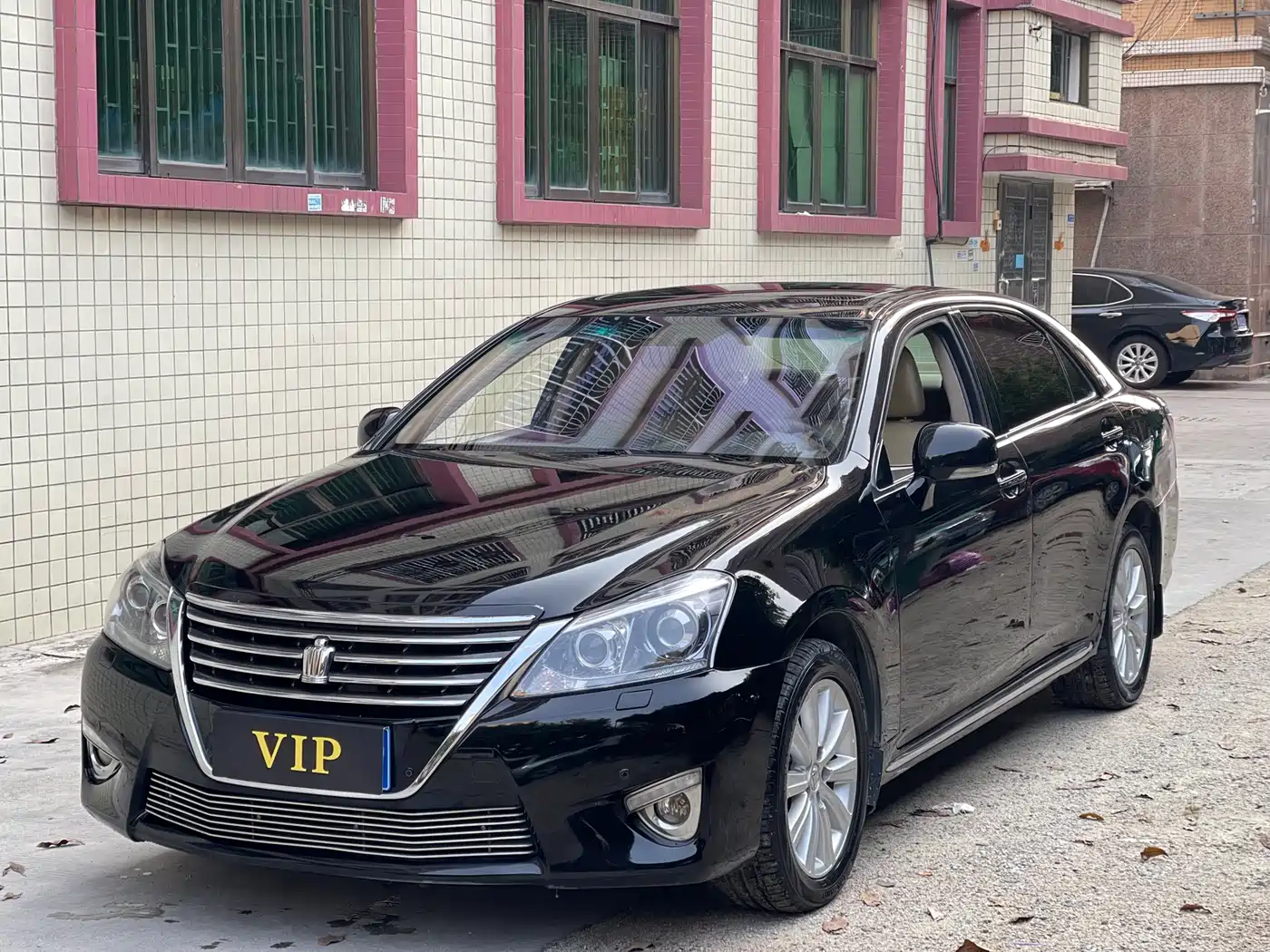Toyota Crown 2012 2.5L Royal Leather Edition